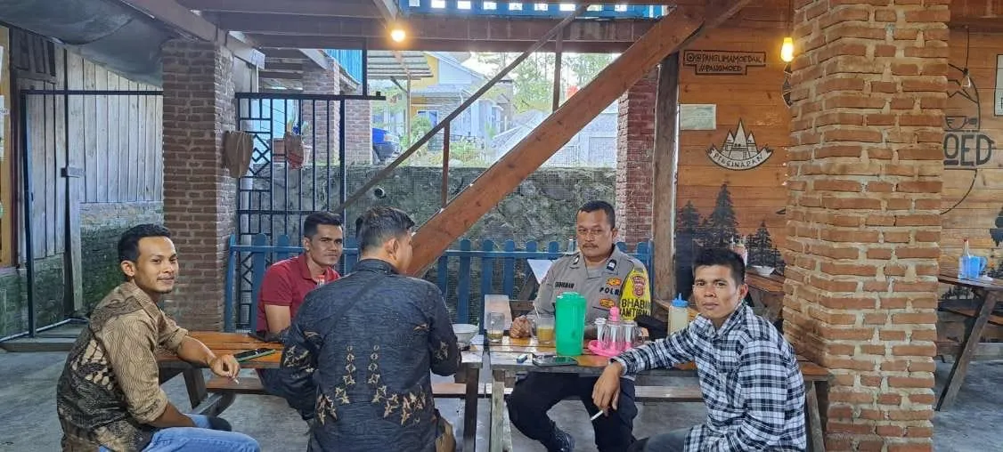 Bangun Komunikasi Dua Arah, Polsek Linge Gelar Kopi Bersama dan Dialog Santai dengan Warga
