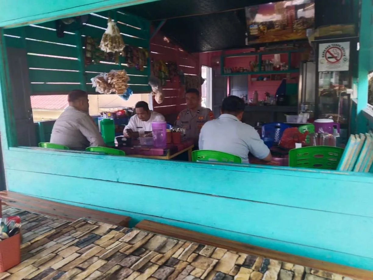 Perkuat Kamtibmas dengan Warga, Polsek Linge dan Babinsa Gelar Ngopi Pagi