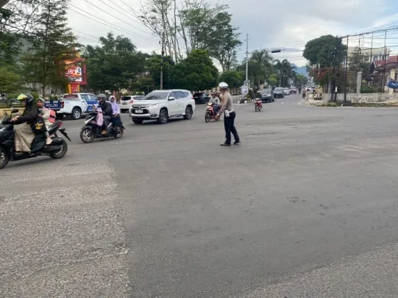Polantas Aceh Tengah Hadir di Pagi Hari, Wujudkan Kelancaran dan Keamanan Berlalu Lintas