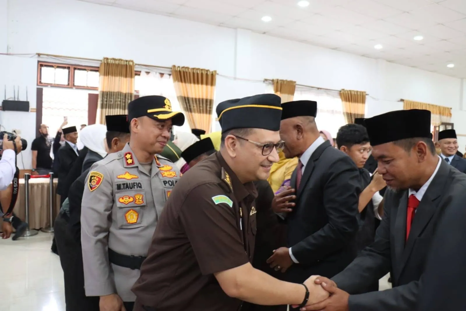 Kapolres Hadiri Pelantikan dan Pengambilan Sumpah Pejabat Pimpinan Tinggi Pratama di Lingkungan Pemkab Aceh Tengah