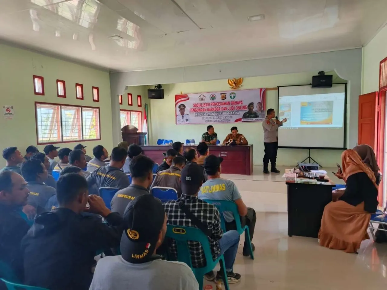 Lewat Sosialisasi, Polisi di Aceh Tengah Ingatkan Warga: Narkoba dan Judi Online Hancurkan Masa Depan Bangsa