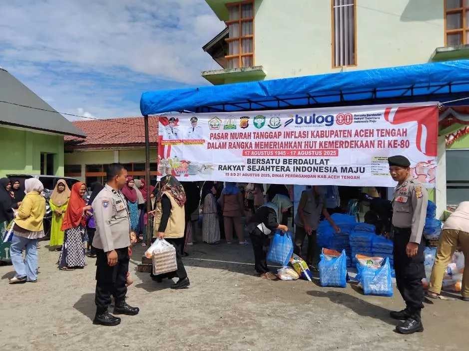 Polsek Bintang Kawal Pasar Murah, Masyarakat Antusias Borong Kebutuhan Pokok