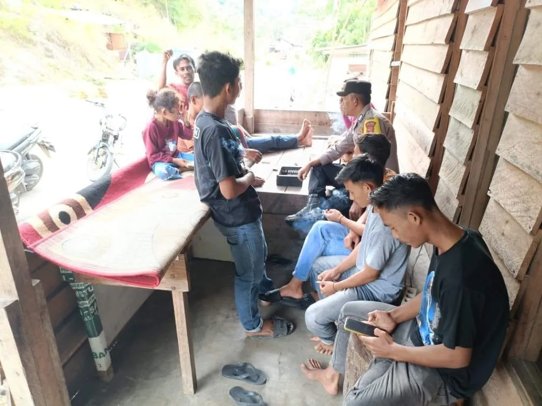 Polsek Linge Gelar Patroli Dialogis, Dekatkan Polisi dengan Warga Kute Baru