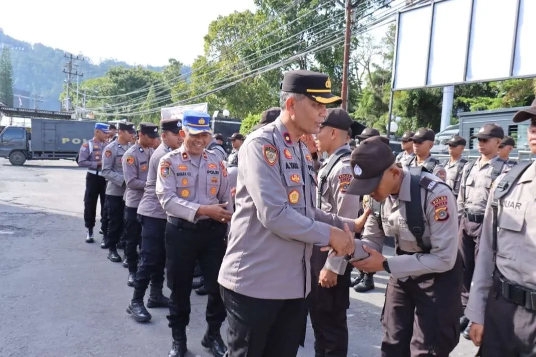 Kabag SDM Polres Aceh Tengah Lepas Siswa Diktuba Polri SPN Polda Aceh Usai Laksanakan Latja