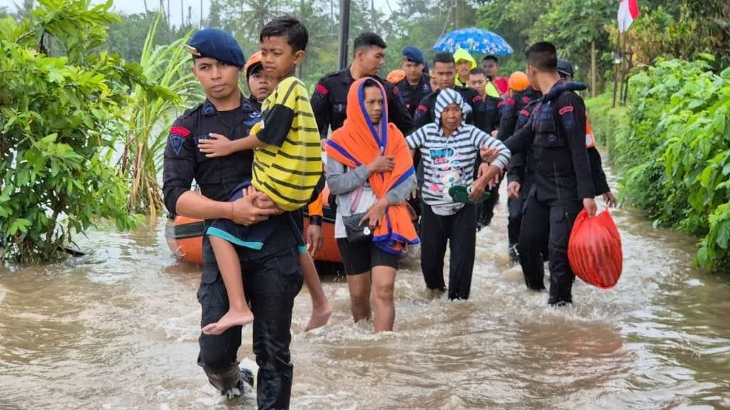 Tangani Bencana Akibat Cuaca Ekstrem, Polda Bali Imbau Masyarakat Waspada 