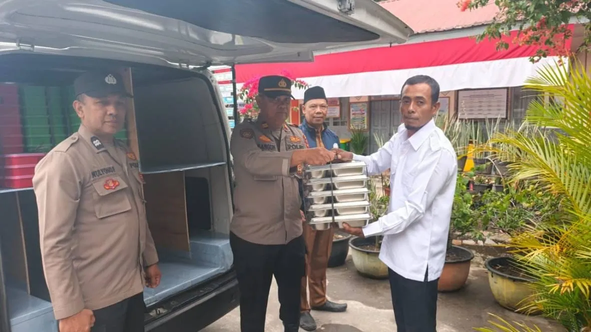 Kapolsek Silih Nara Kawal Langsung Launching Penyaluran Makanan Bergizi Gratis ke Sekolah-sekolah