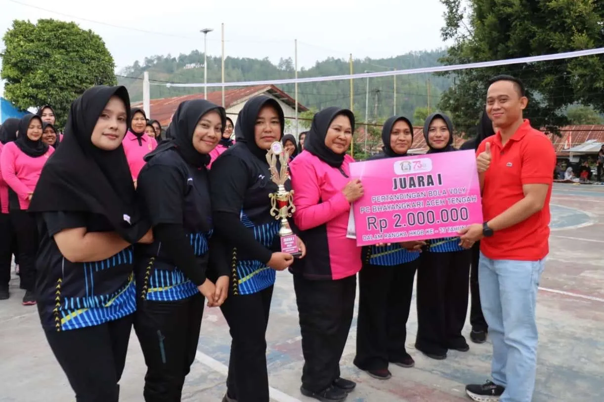 Bhayangkari Samapta Polres Aceh Tengah Sabet Juara 1 Turnamen Volly Ball HKGB ke-73