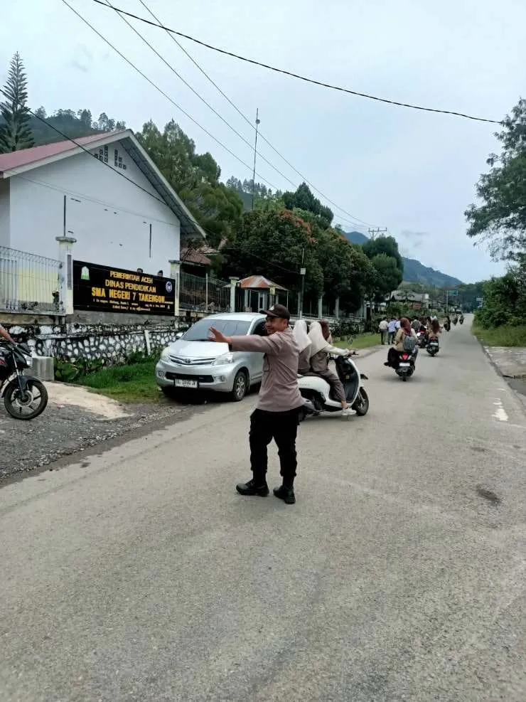 Gelar Strong Point di SMA Negeri 7 Takengon, Polsek Bintang Pastikan Pelajar Aman Sampai ke Sekolah