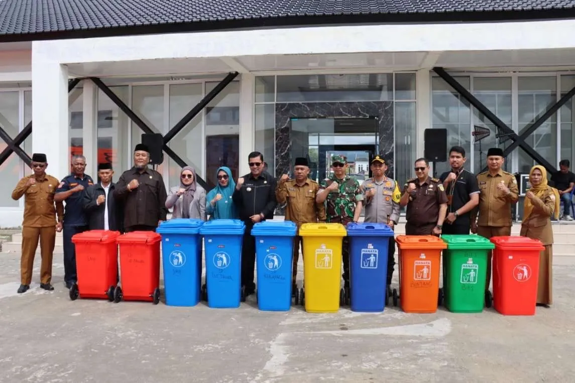 Kapolres Hadiri Launching Qanun Kebersihan Kampung se-Kabupaten Aceh Tengah