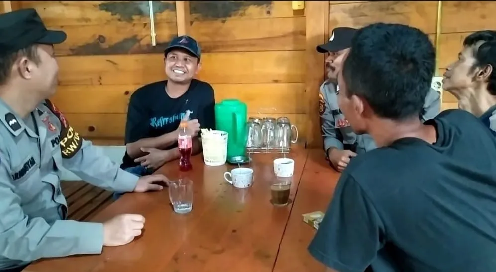 Ngopi Pagi Bersama Warga, Polsek Linge Gelar Dialog Jaga Kamtibmas Kondusif