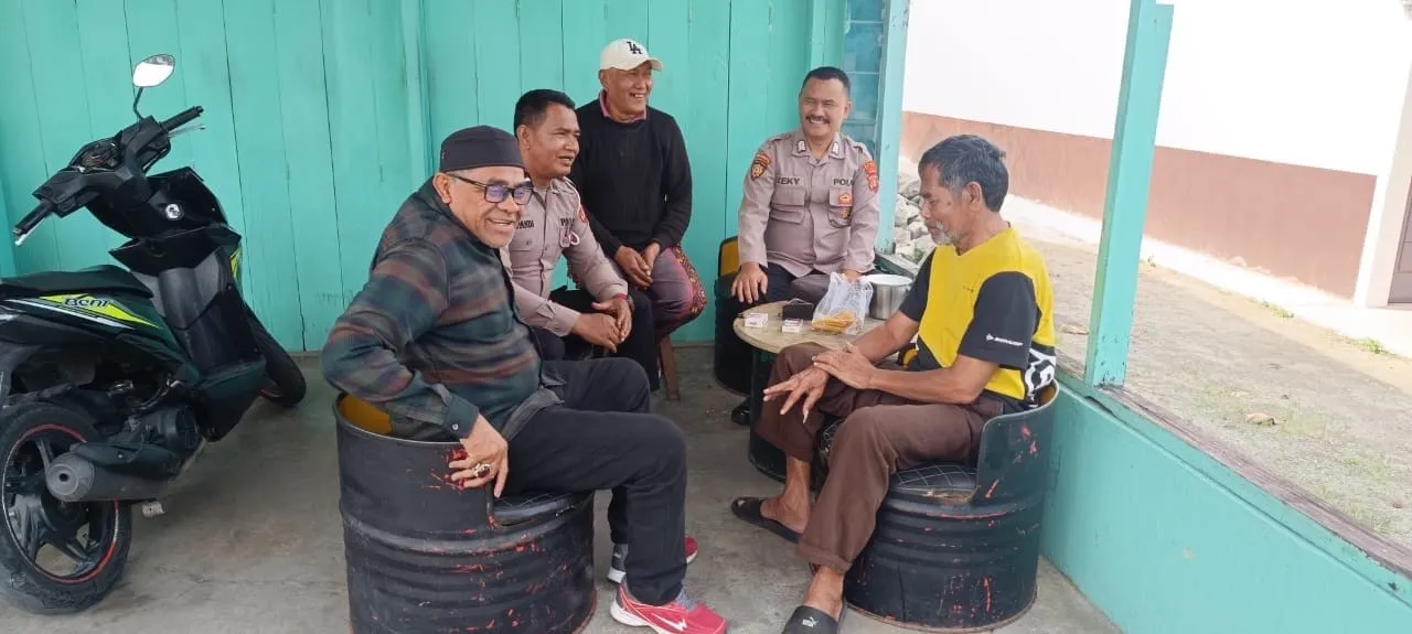 Ngopi Santai, Polsek Silih Nara Bangun Keakraban Demi Lingkungan Aman dan Nyaman