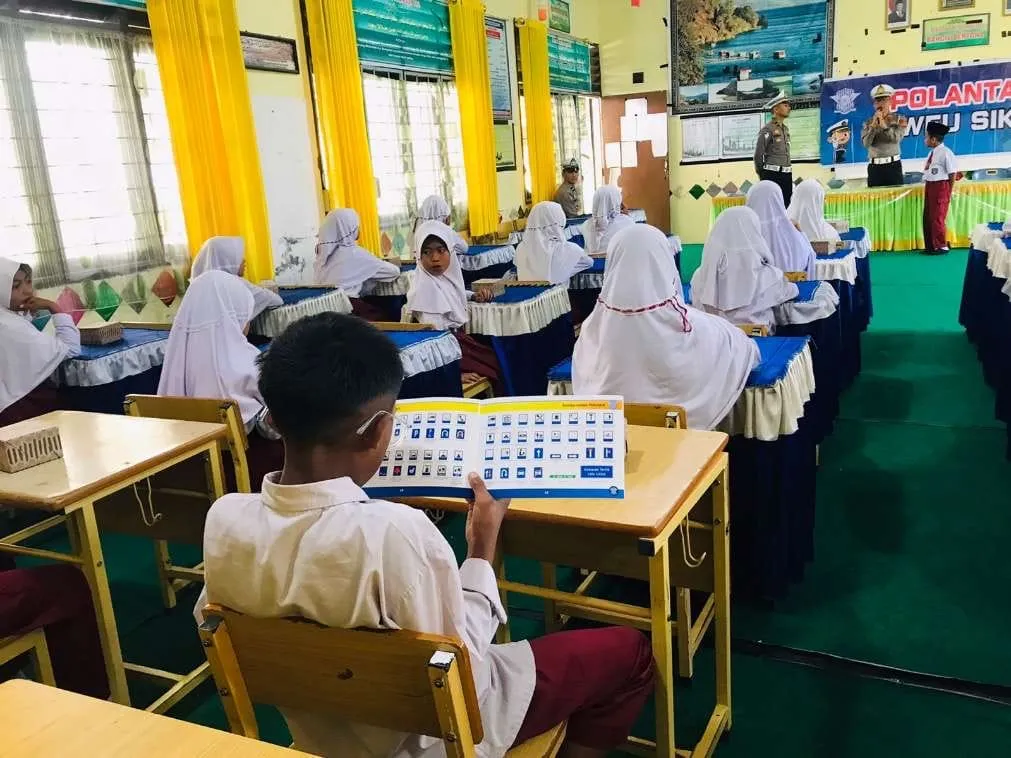 Sat Lantas Polres Aceh Tengah Edukasi Anak Usia Dini Mengenal Rambu Lalu Lintas Lewat Program Saweu Sikula