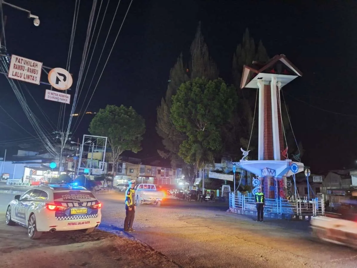 Cegah Kemacetan dan Kecelakaan, Satlantas Polres Aceh Tengah Gelar Patroli Humanis Malam Hari di Takengon