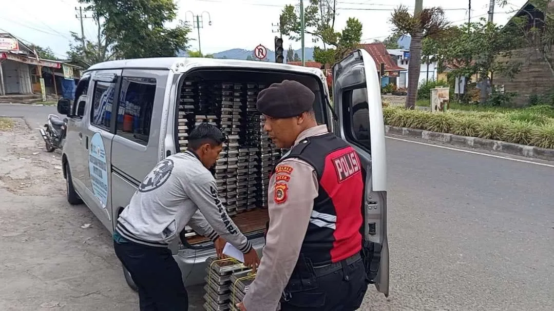 Sat Samapta Polres Aceh Tengah Kawal Penyaluran Makanan Bergizi agar Anak Sekolah Terima Tepat Waktu dan Aman