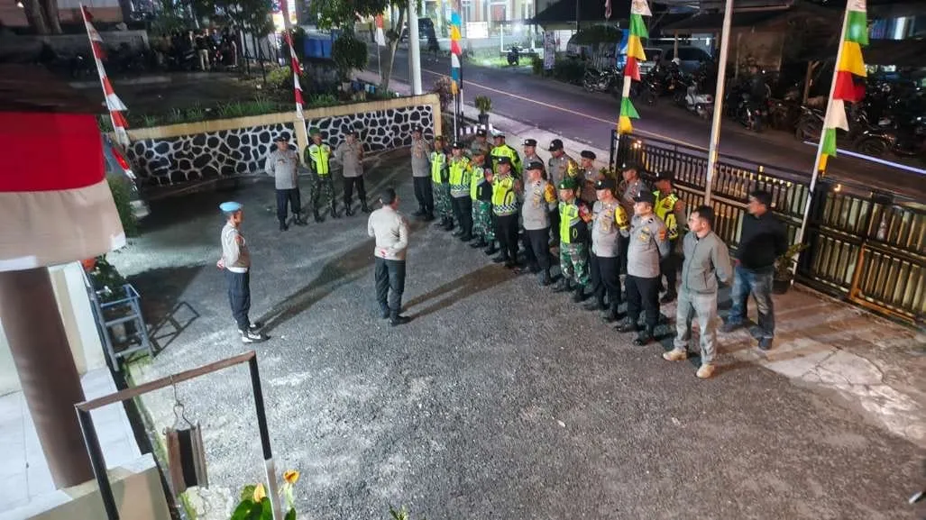 TNI-Polri Bersatu Hadir di Tengah Masyarakat, Patroli Malam Jaga Kondusifitas di Aceh Tengah